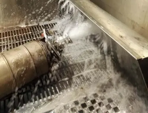 Professionelle DPF-Reinigung Professionelle DPF-Reinigung in der Werkstatt – Nassreinigung/Spülverfahren