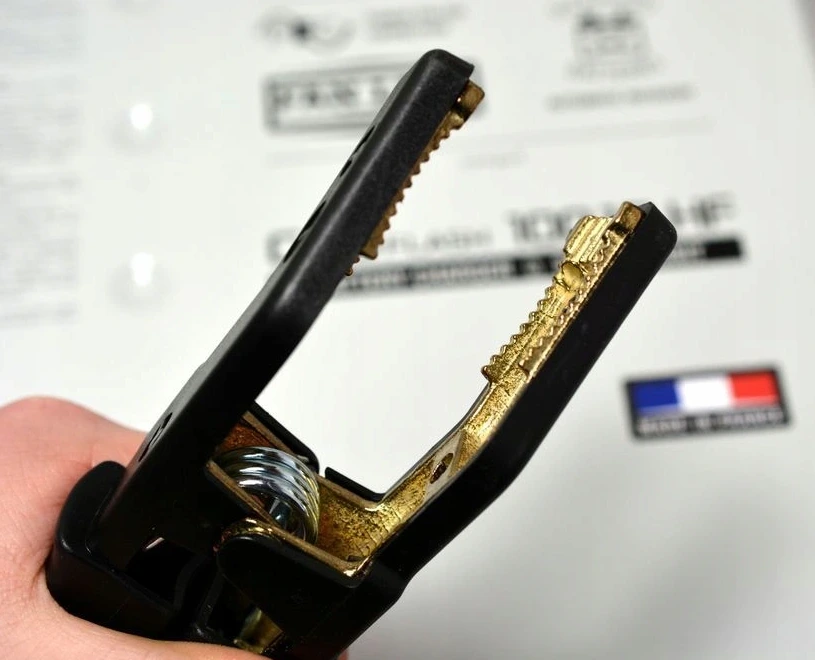 GYS GYSFLASH 100.12 HF – Profi-Ladegerät / Netzgerät 12V 100A (Showroom, Batteriewechsel, Power Supply) – Inverter, IP21 – Bild 8