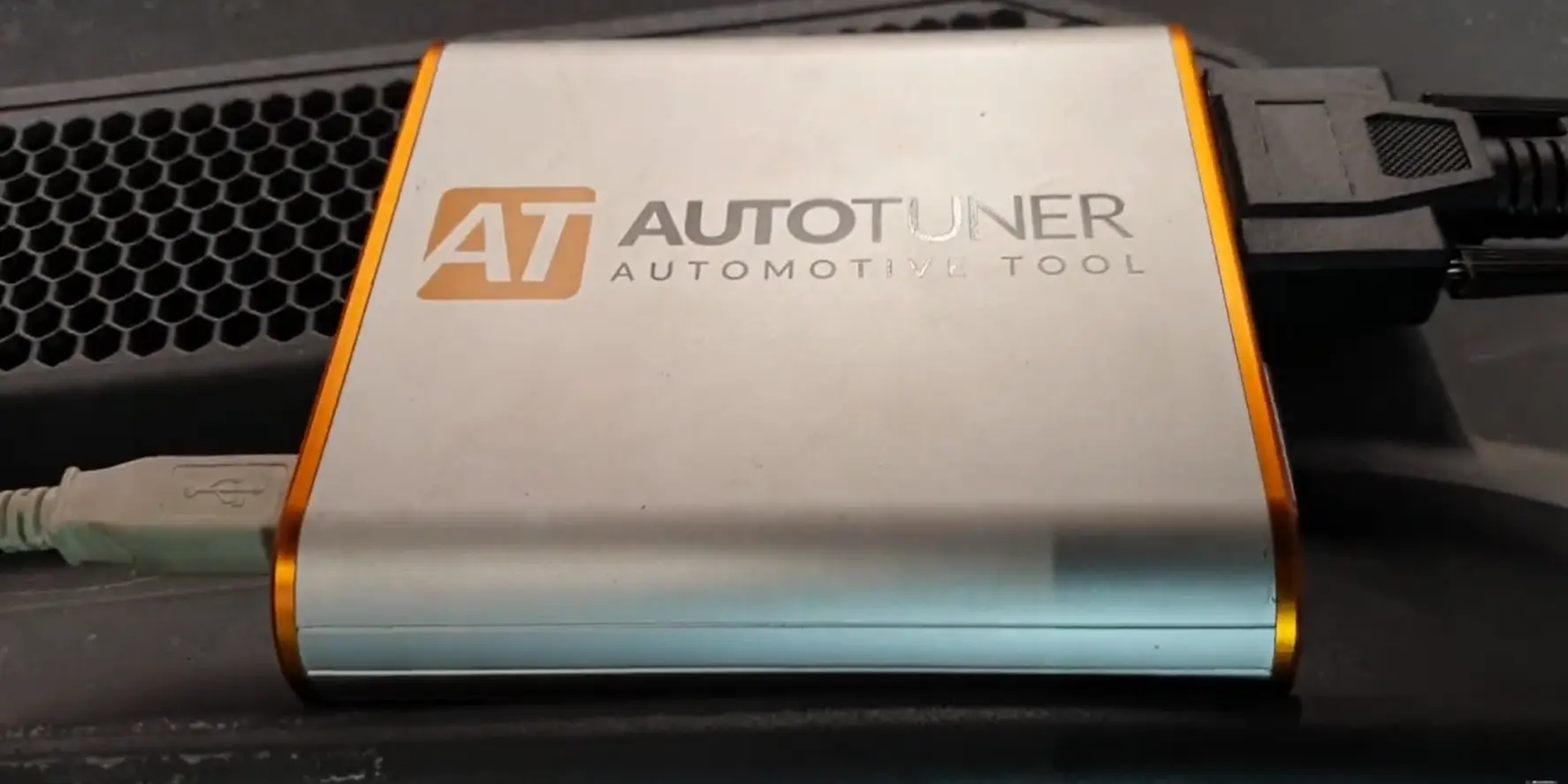 Autotuner Master mit Kabelverbindung für ECU TCU Remapping und Steuergeräte flashen