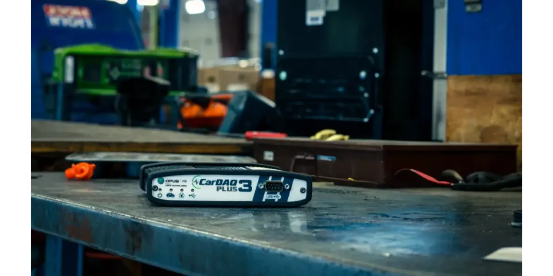 CarDAQ PLUS 3 J2534 Pass-Thru in der Kfz Werkstatt für ECU TCU Flash