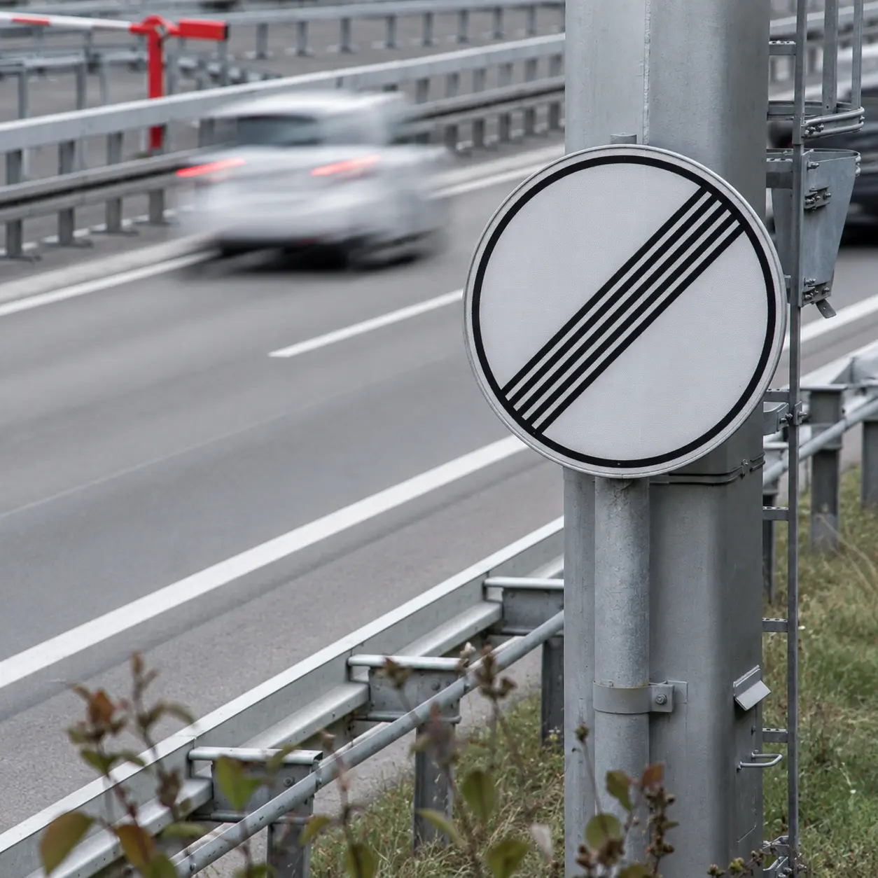 Autobahn ohne allgemeines Tempolimit als Bestandteil leistungsfähiger Mobilität und Wirtschaft