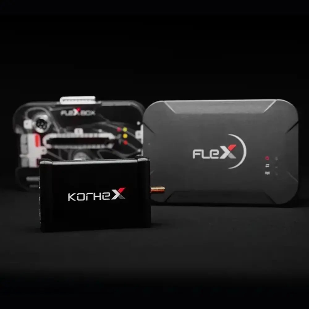 KORHEX und FLEX mit ihren Transportkoffern